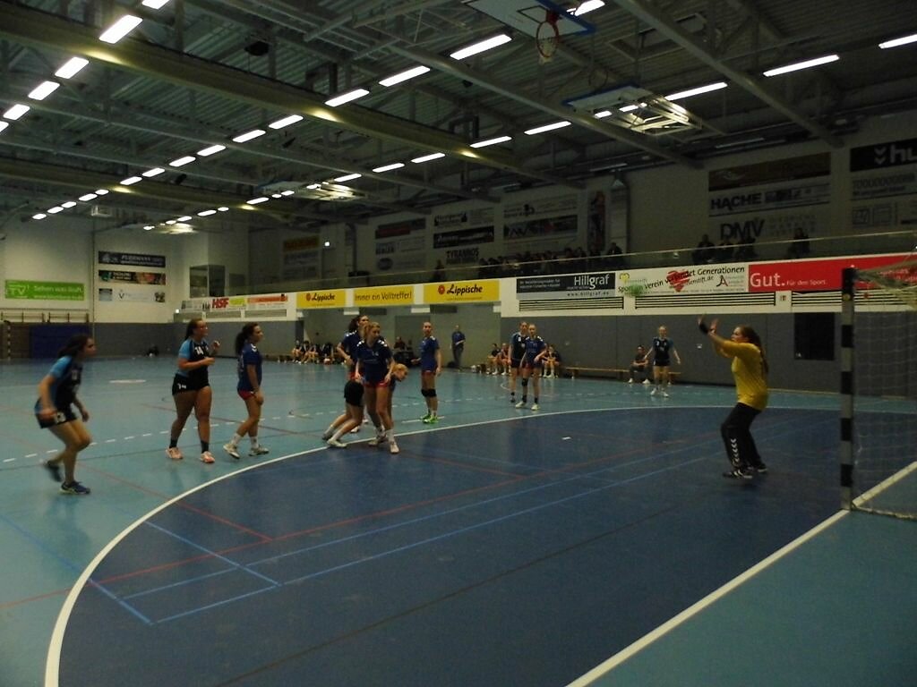 wB2  HSG Blomberg-Lippe 2   -  Handball Bad Salzuflen