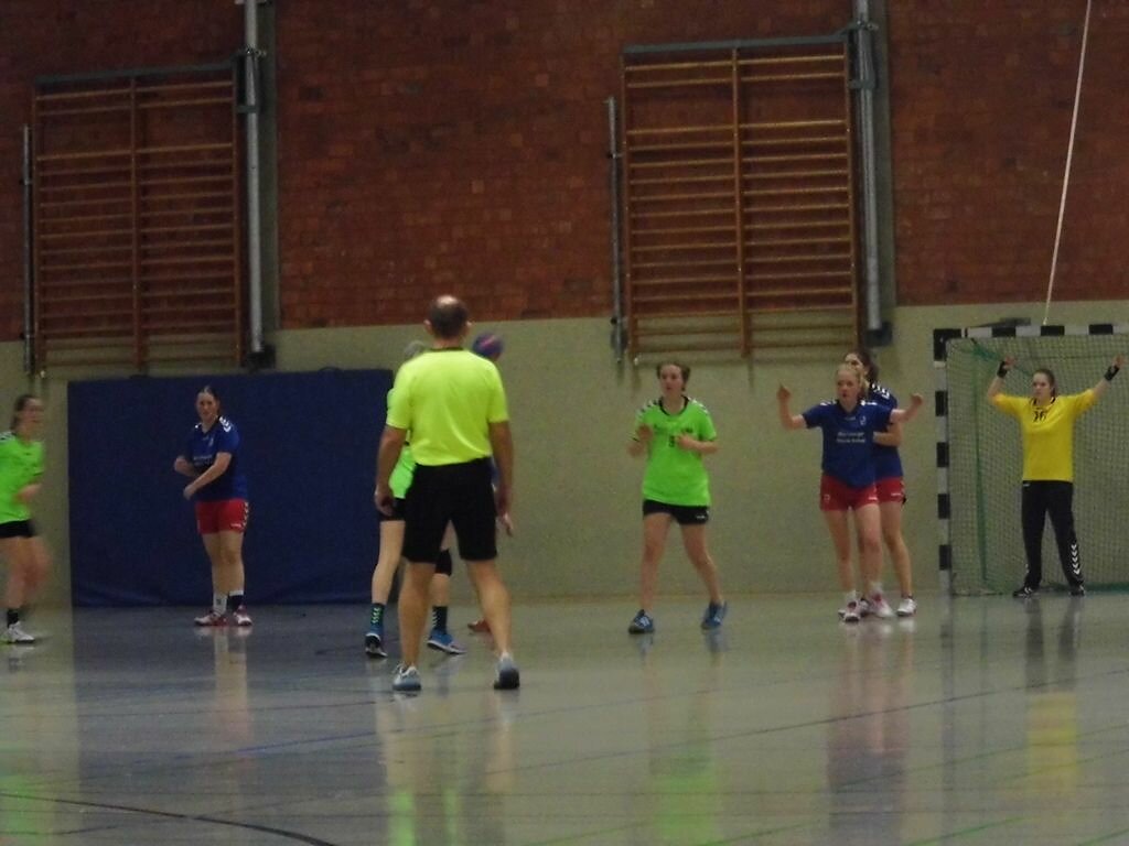 wB2  SG Handball Detmold  -  HSG Blomberg-Lippe 2