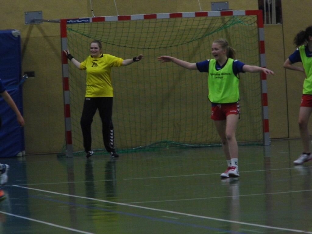 wB2  HSG Blomberg-Lippe 2  -  Handball Bad Salzuflen