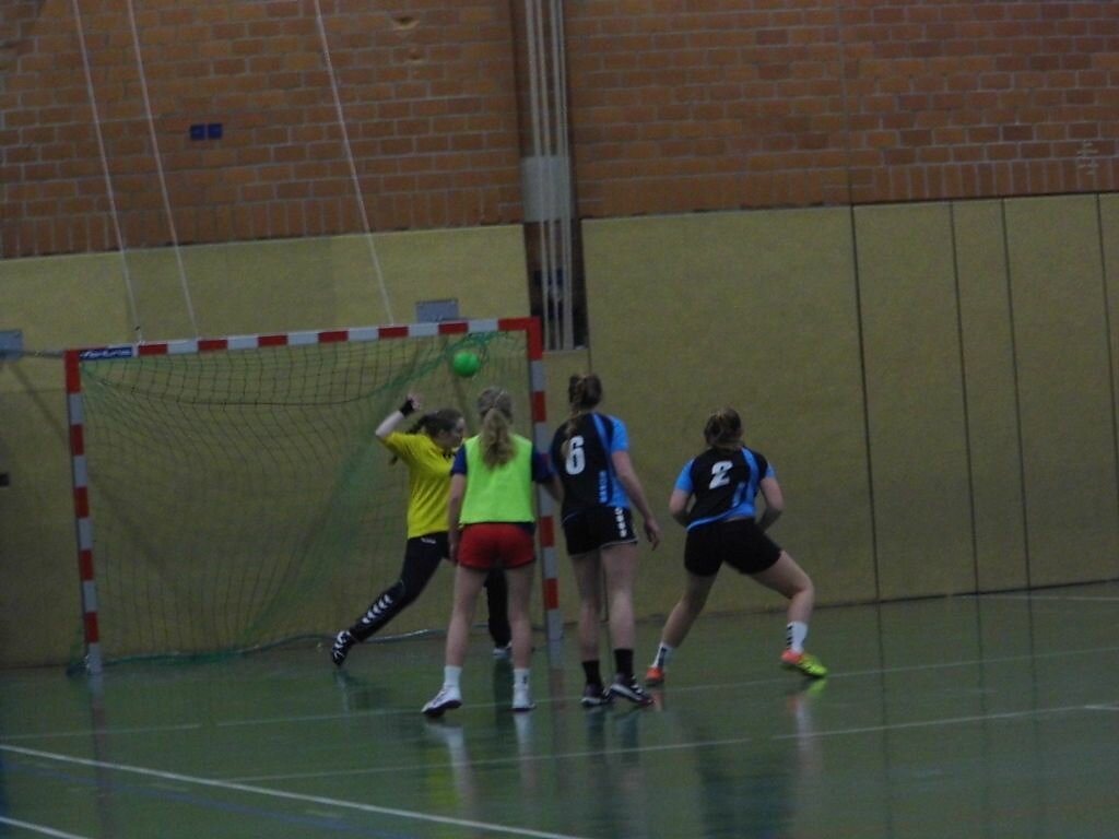 wB2  HSG Blomberg-Lippe 2  -  Handball Bad Salzuflen