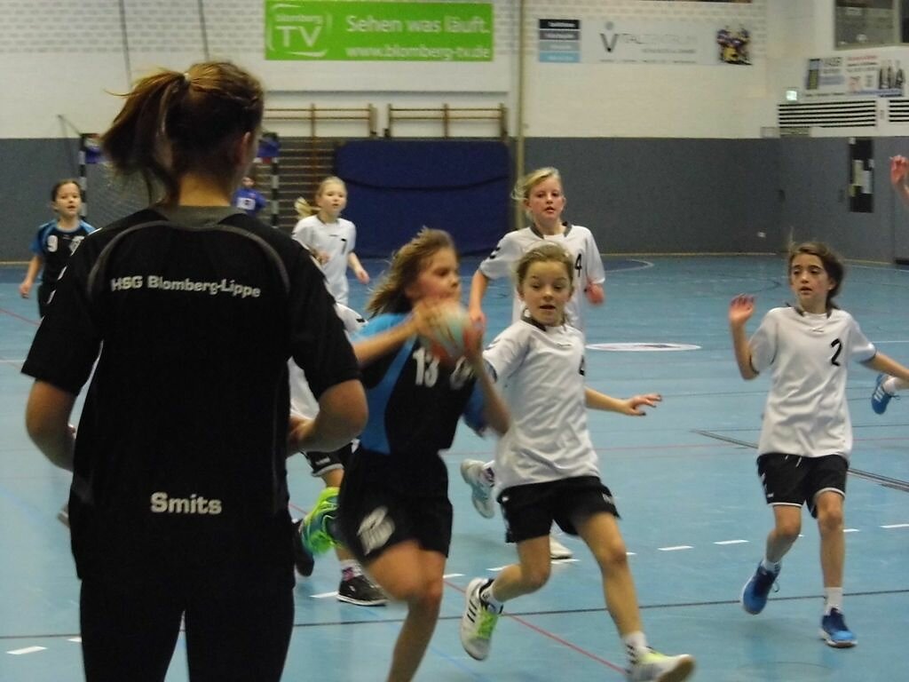 wE2  HSG Blomberg-Lippe 2  -  Handball Bad Salzuflen