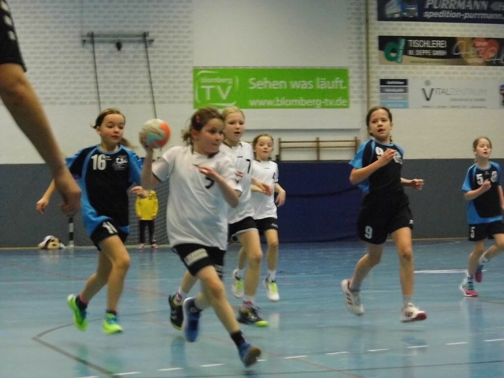 wE2  HSG Blomberg-Lippe 2  -  Handball Bad Salzuflen