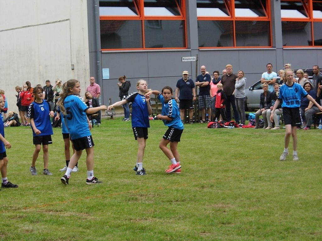 Weibliche D-Jugend - Rasenturnier TV Herrentrup