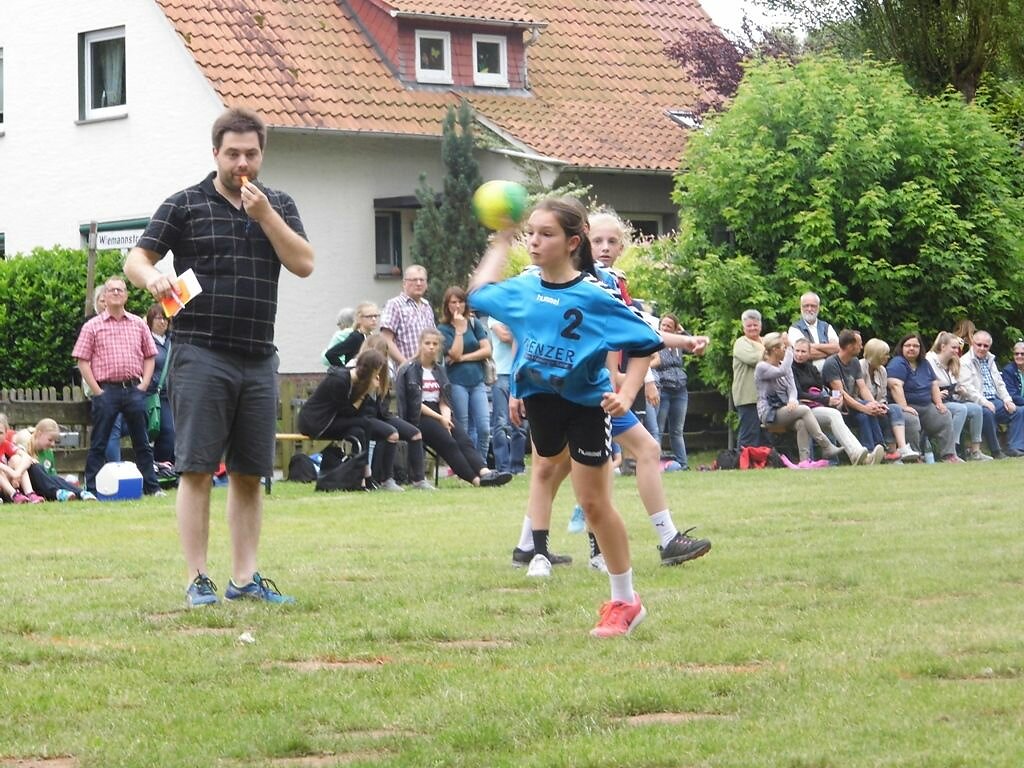 Weibliche D-Jugend - Rasenturnier TV Herrentrup