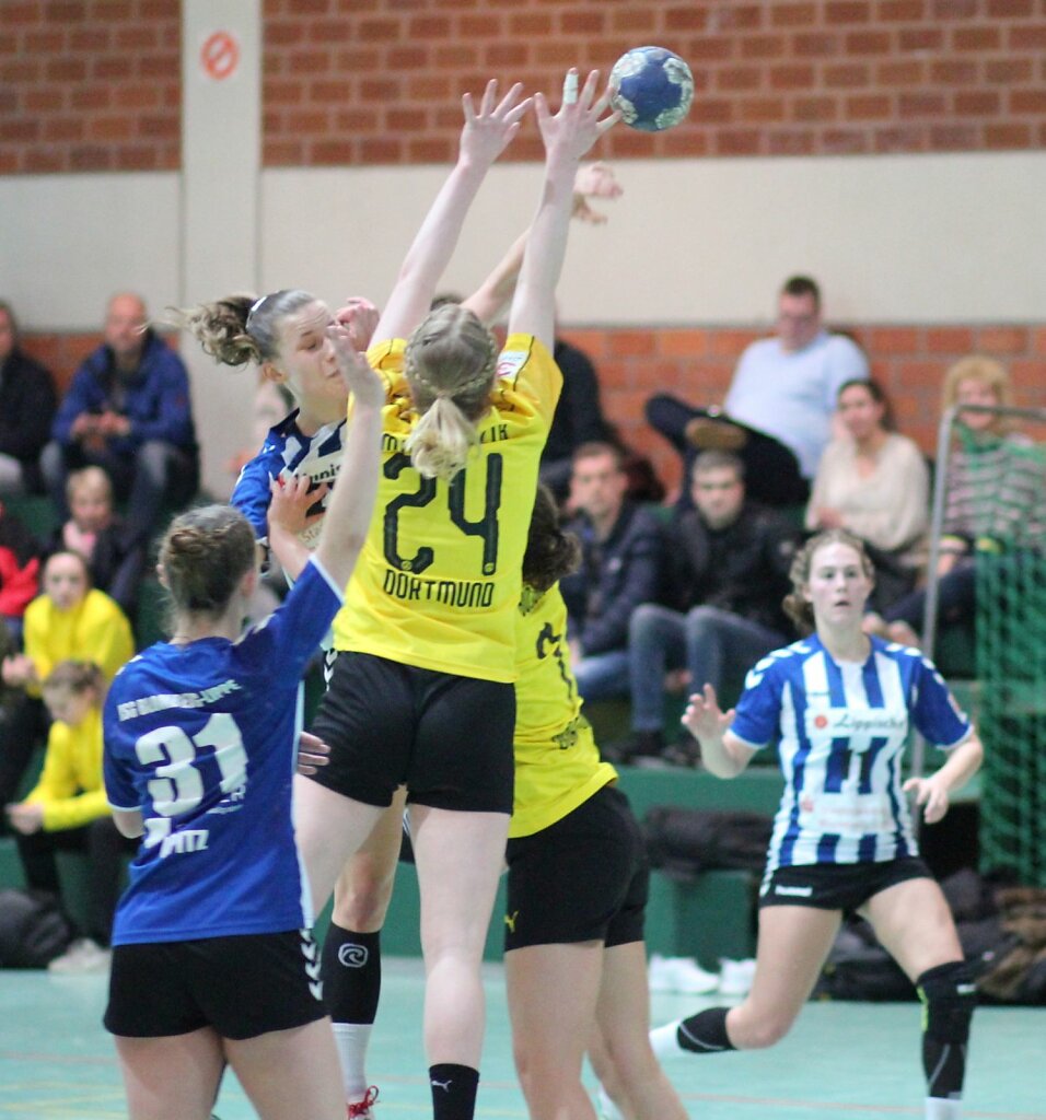 w2 Bv Borussia Dortmund - HSG Blomberg-Lippe